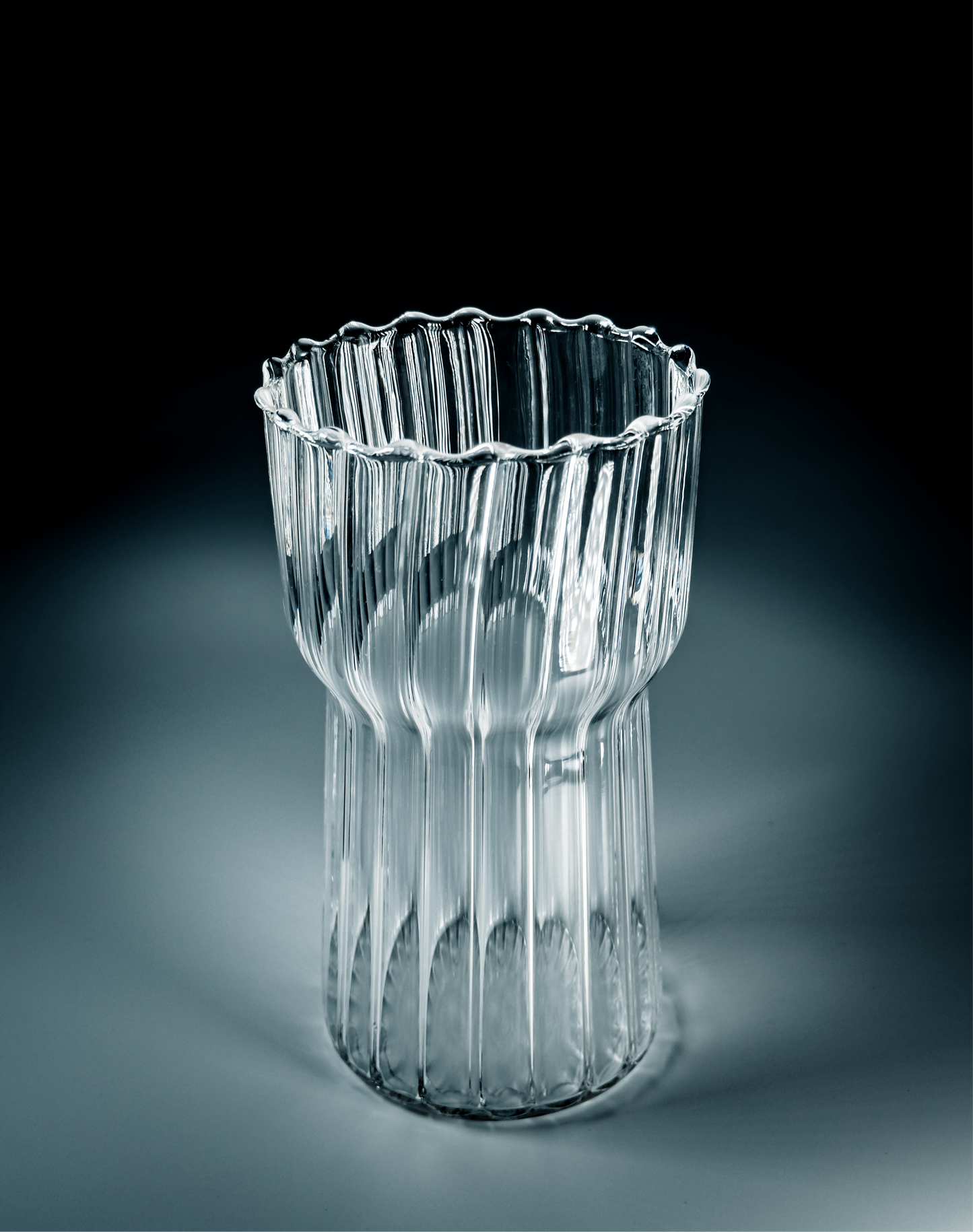 Tall glass كأس زجاجي حجم كبير