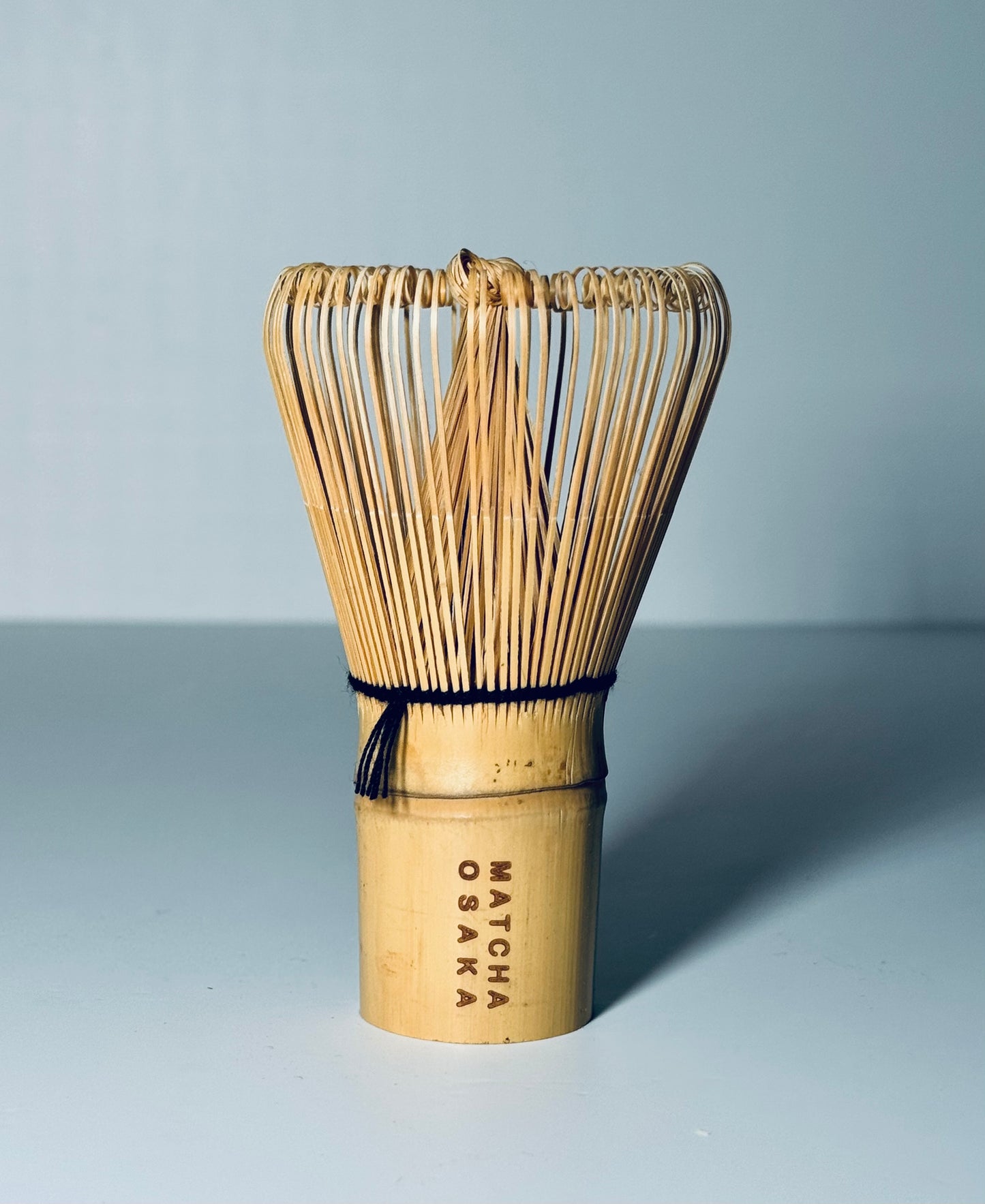 Golden whisk خفاقة بامبو لون ذهبي